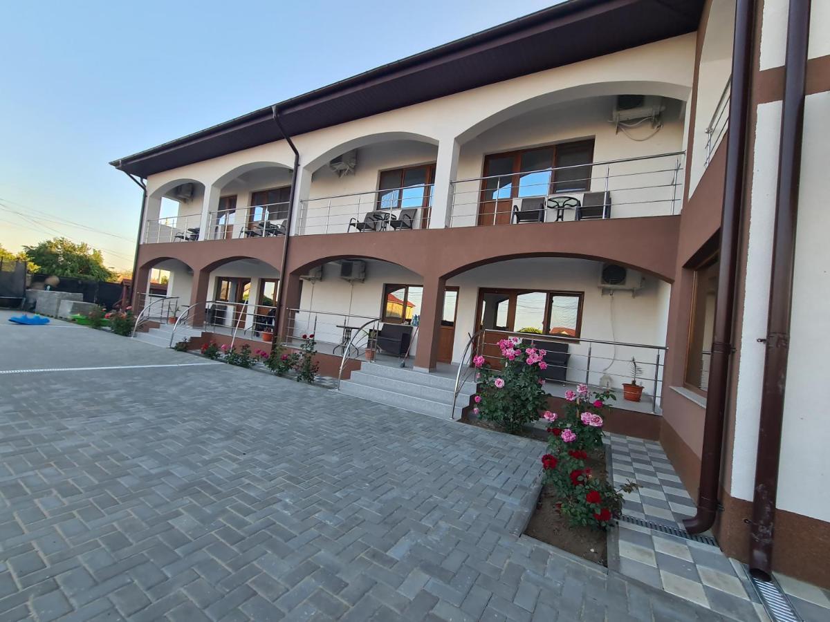 Casa Coco 호텔 Două Mai 외부 사진